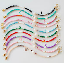 Load image into Gallery viewer, Freshwater pearl glass bead bracelets