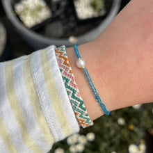 Load image into Gallery viewer, Blue and white pearl bead bracelets