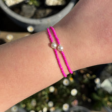 Load image into Gallery viewer, Pink freshwater pearl necklace & bracelet set