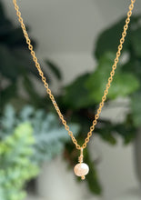Load image into Gallery viewer, Freshwater pearl drop necklaces