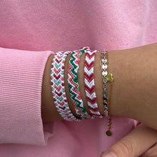 Load image into Gallery viewer, Bordered hearts friendship bracelet