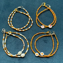 Load image into Gallery viewer, Shiny orange glass bead bracelets