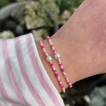 Load image into Gallery viewer, Pink mix bead bracelet