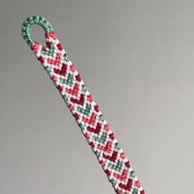 Load image into Gallery viewer, Bordered hearts friendship bracelet