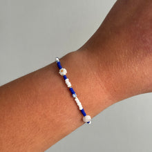 Load image into Gallery viewer, Daisy and swirl charm bracelet