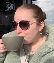 Load image into Gallery viewer, Peachy freshwater pearl necklace