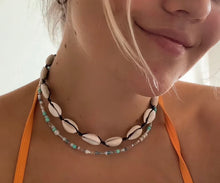 Load image into Gallery viewer, Cowrie shell necklace