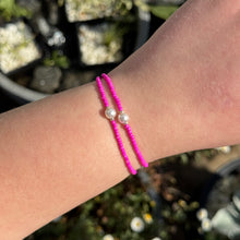 Load image into Gallery viewer, Pink freshwater pearl necklace &amp; bracelet set
