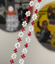 Load image into Gallery viewer, Daisy and red rose diamonds bracelet
