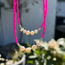 Load image into Gallery viewer, Pink freshwater pearl necklace &amp; bracelet set
