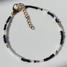 Load image into Gallery viewer, Mixed glass bead bracelets
