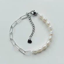Load image into Gallery viewer, Genuine freshwater pearl and silver chain bracelet
