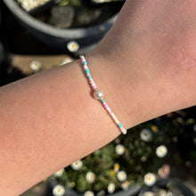 Load image into Gallery viewer, Colourful mix bead bracelet
