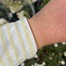 Load image into Gallery viewer, Dainty gold stacking bracelet
