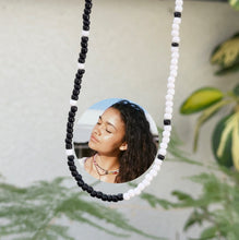 Load image into Gallery viewer, Kiara inspired bead necklace
