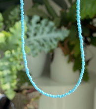 Load image into Gallery viewer, Dainty glass bead necklaces
