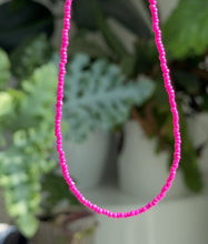 Load image into Gallery viewer, Dainty glass bead necklaces
