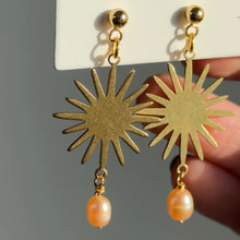 Load image into Gallery viewer, Sunny peach freshwater pearl dangles
