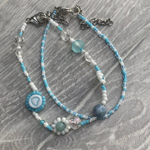 Load image into Gallery viewer, Aqua heart mixed bead bracelet
