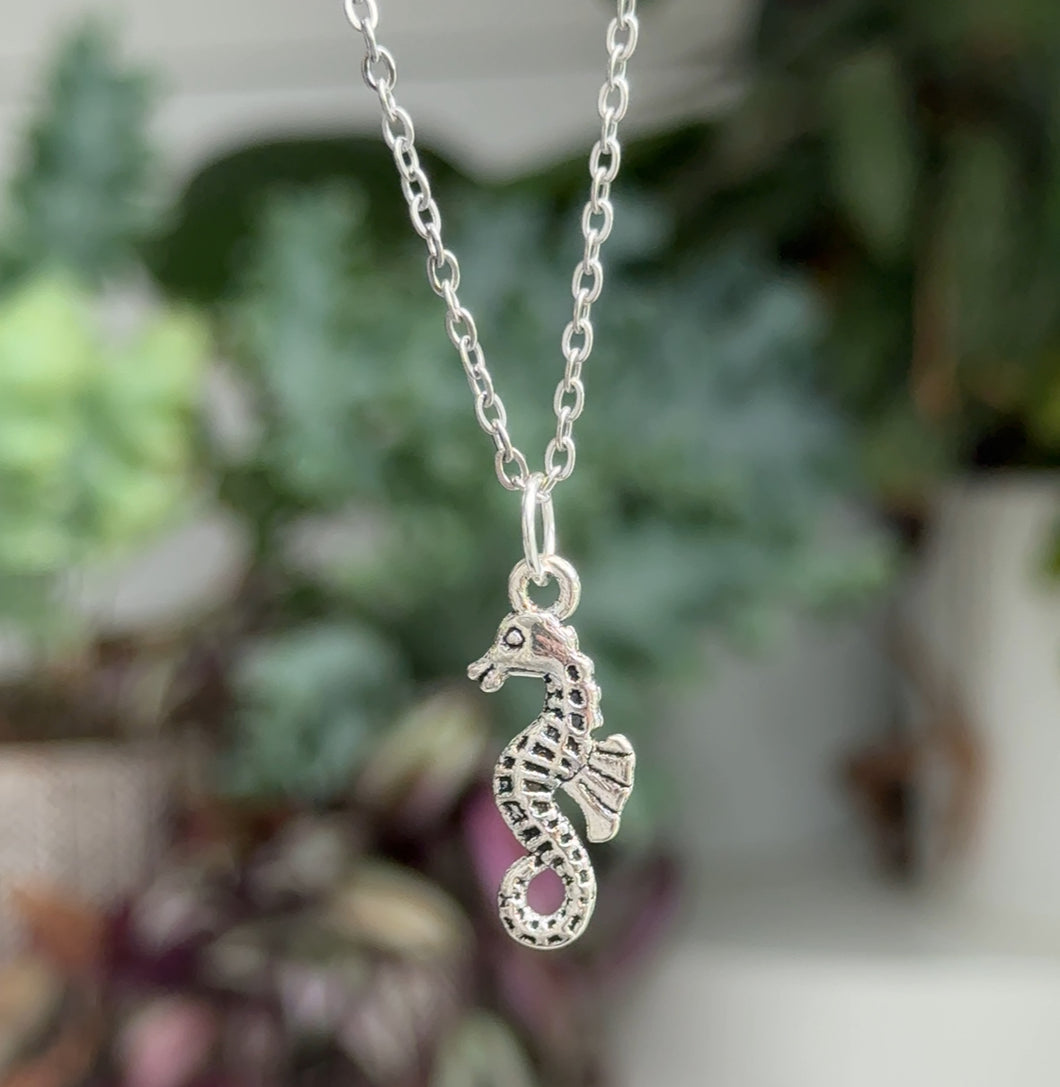 Seahorse charm necklace