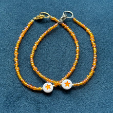 Load image into Gallery viewer, Shiny orange glass bead bracelets
