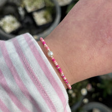 Load image into Gallery viewer, Pink mix bead bracelet
