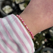 Load image into Gallery viewer, Pink mix bead bracelet
