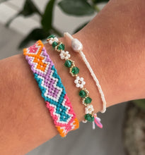 Load image into Gallery viewer, Diamond arrowhead friendship bracelet
