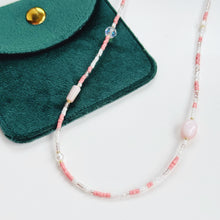 Load image into Gallery viewer, Peachy pearl necklaces
