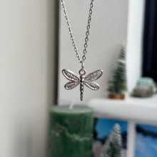 Load image into Gallery viewer, Dragonfly necklace in silver
